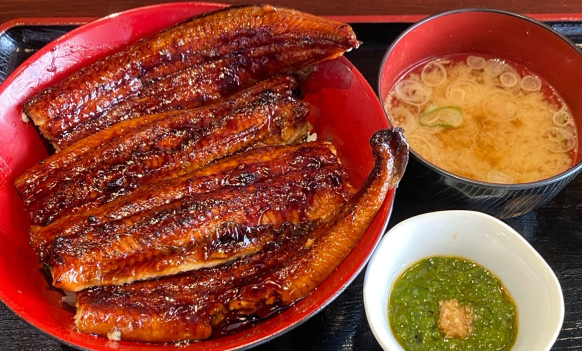 うなぎ丸ごと一尾丼